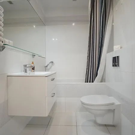 Dubois 7-2 Pk 50 M2 Apartament Blisko Rynku * Вроцлав