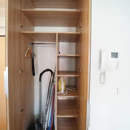 Dubois 7-2 Pk 50 M2 Apartament Blisko Rynku Апартаменты